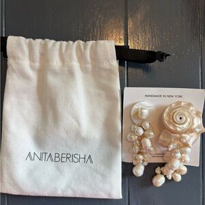 Mermaid Pearl Earrings - Anita Berisha NEW